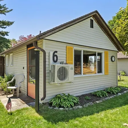 Chippewa Bluffs Resort Combined 3Br 3Ba Cabins